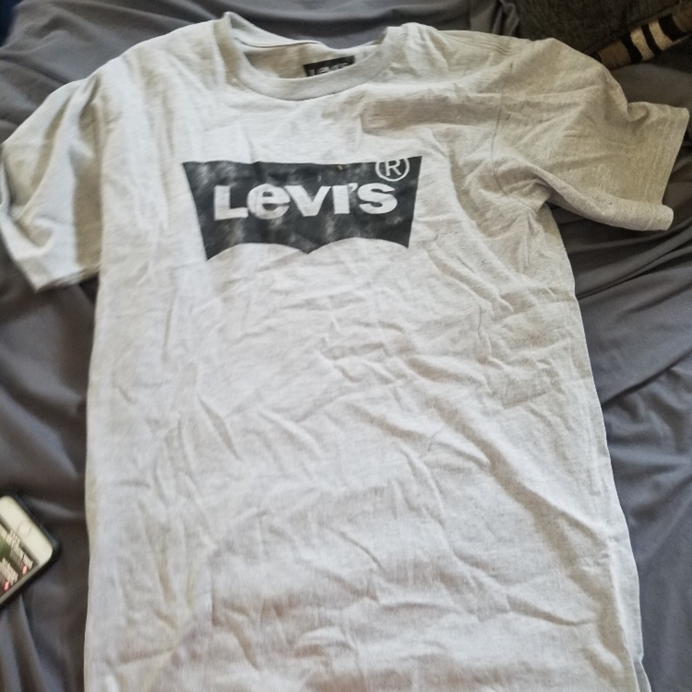 levi’s camo box logo